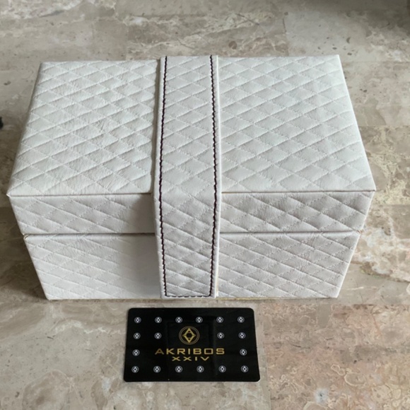 New in box 3 AKRIBOS XXIV LADIES watches